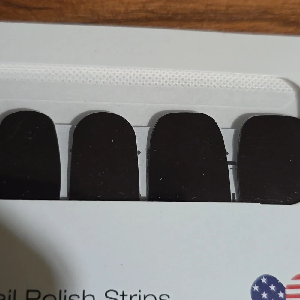 Color Street MADE IN MILAN Press On Nails 100% Real Polish